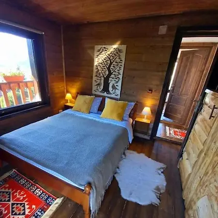 Chalet Montebello