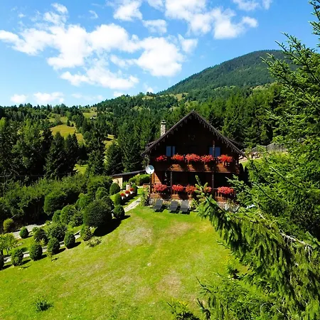 Chalet Montebello